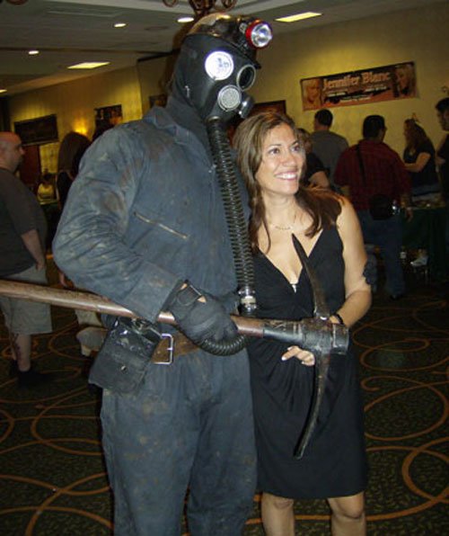 Frank's wife, Angie, is about to get a Bloody Valentine from Harry Warden himself!