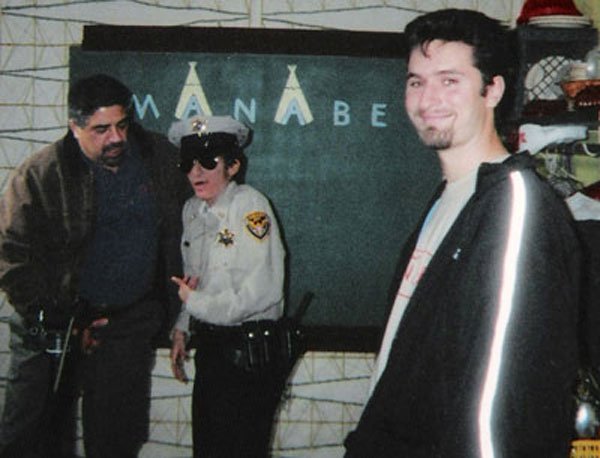 Vincent Pastore teaches the sheriff how to properly grab a crotch as Jeff watches in hysterics!